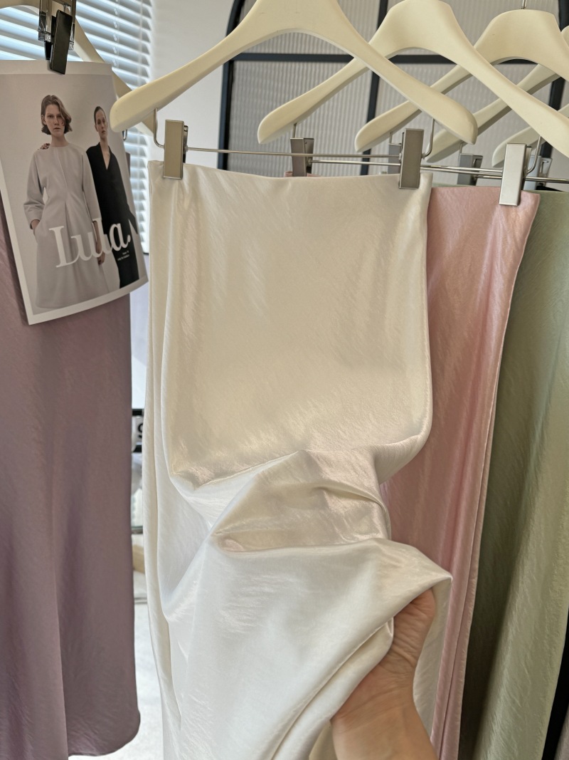C21055 Fishtail skirt female 2025 temperament simple drape slim hip wrap a-line mid-length skirt