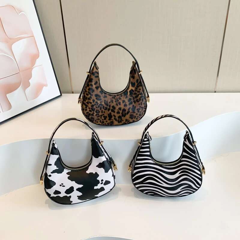 Cow Leopard Print Crescent Underarm For Women's Bag, Casual And Personalized Temperament, Hand-Held Shoulder Bag