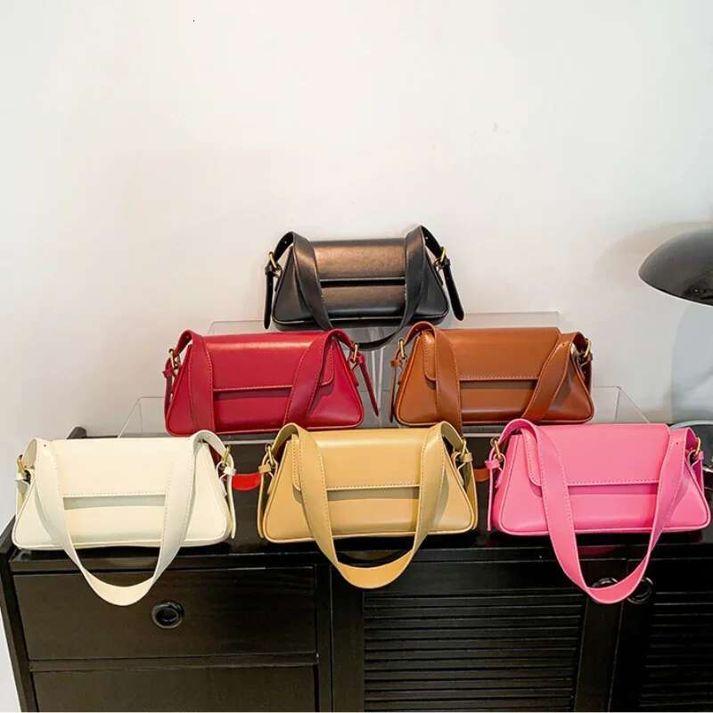 Retro Solid Color Shoulder Bags For Women 2025 Winter PU Leather Lady Underarm Bag Vintage Handbags And Purse