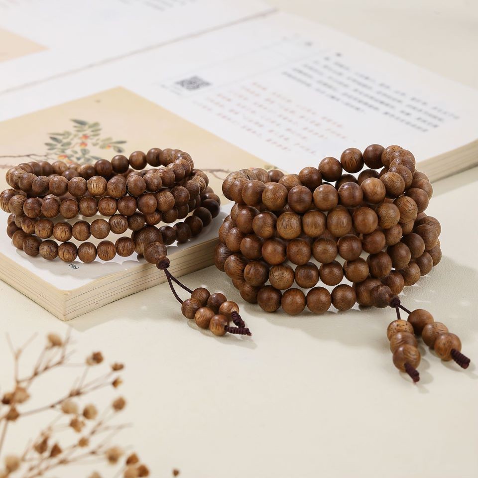 Brunei natural incense strings for men and women to play with multi-circle hand jewelry gift 108 pieces of incense Buddha beads rosary bracelet