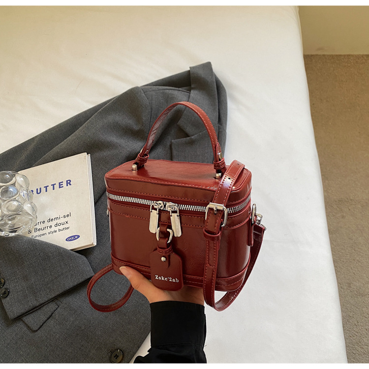 New Fashion High End Designer Women s Handheld Small Square Bag 2025 Trend Tote Bag Multi Functional Handbag Crossbody Bag Chain Storage Bag Wallet
