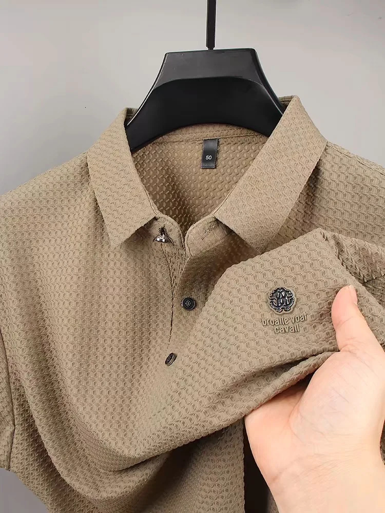 High quality ice silk breathable short sleeved Tshirt mens summer fashion embossed n top business casual polo shirt 250312