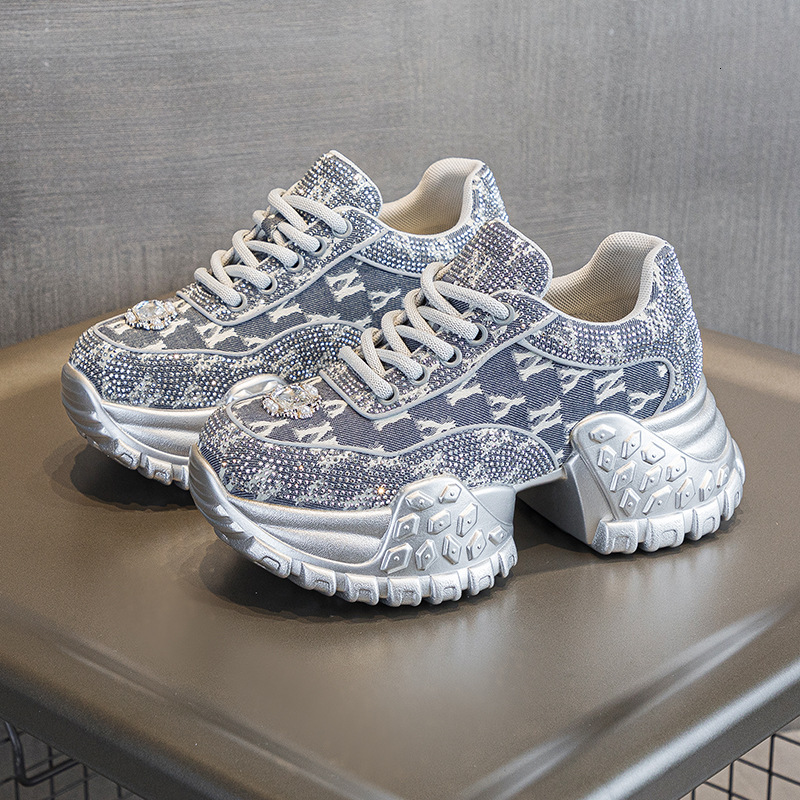 2025 New Women's Thick Soled Height Increasing Running Shoes Outdoor Designer Rhinestone Denim Korean Fashion Street Photography Casual Sports Sh