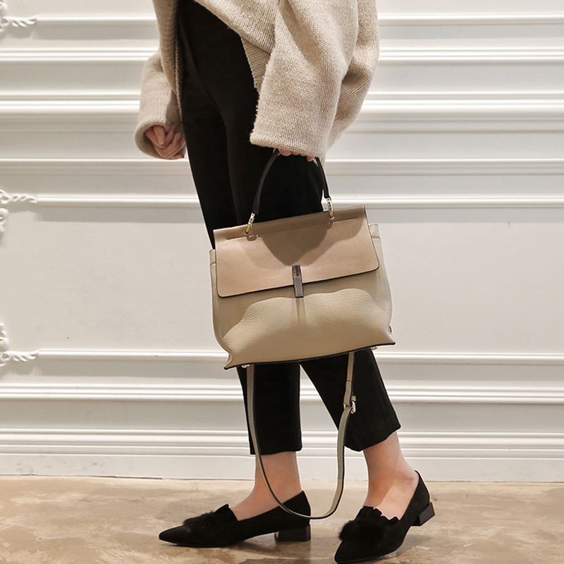 2025 New Fashion Designer Light Luxury Handbag Multi Functional Handheld Bag Single Shoulder Women s Crossbody Bag Outdoor Leisure Elegant Women s Bag