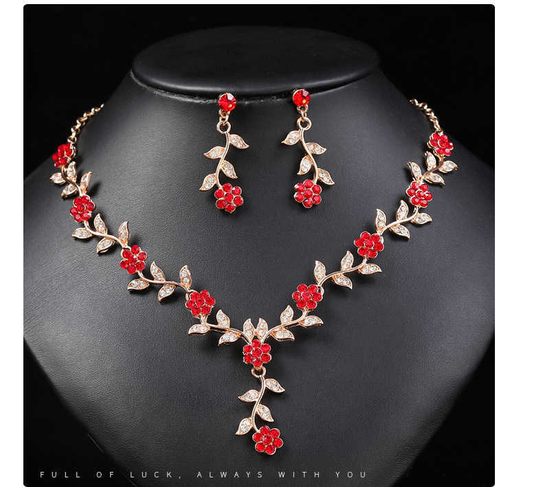 Straight necklace set for brides versatile. Plum shaped necklace with colorful diamonds and collarbone chain W250312
