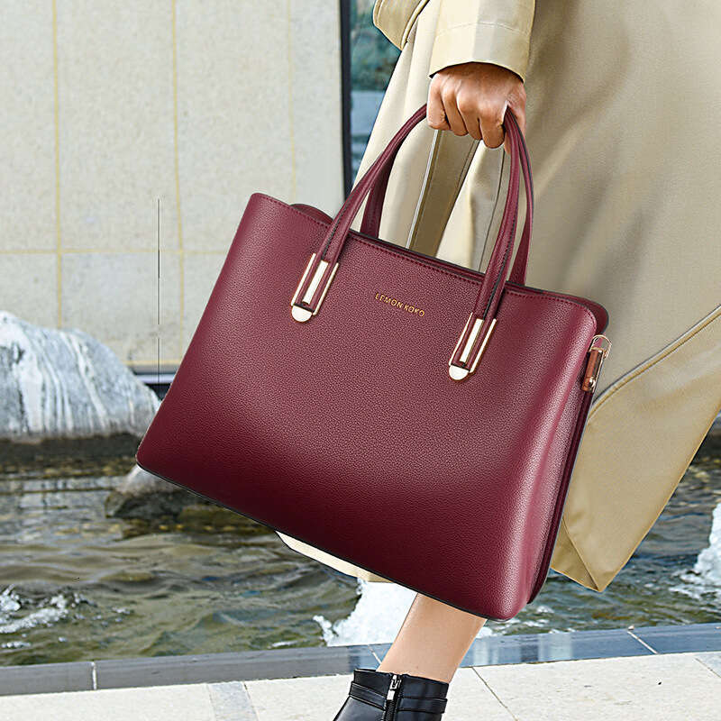 Women's Bags handbag Handbag, large capacity autumn and winter new style, trendy single shoulder mom middle-aged women's bag, fashionable co