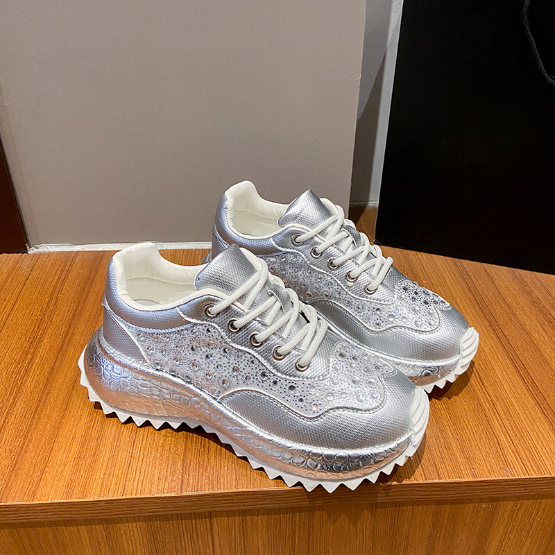 Women Luxury Genuine Leather Shoes New Rhinestone Women Sneakser Diamond Breathable Casual Designer Sneakers zapatillas mujer Non slip Lace up Casual 