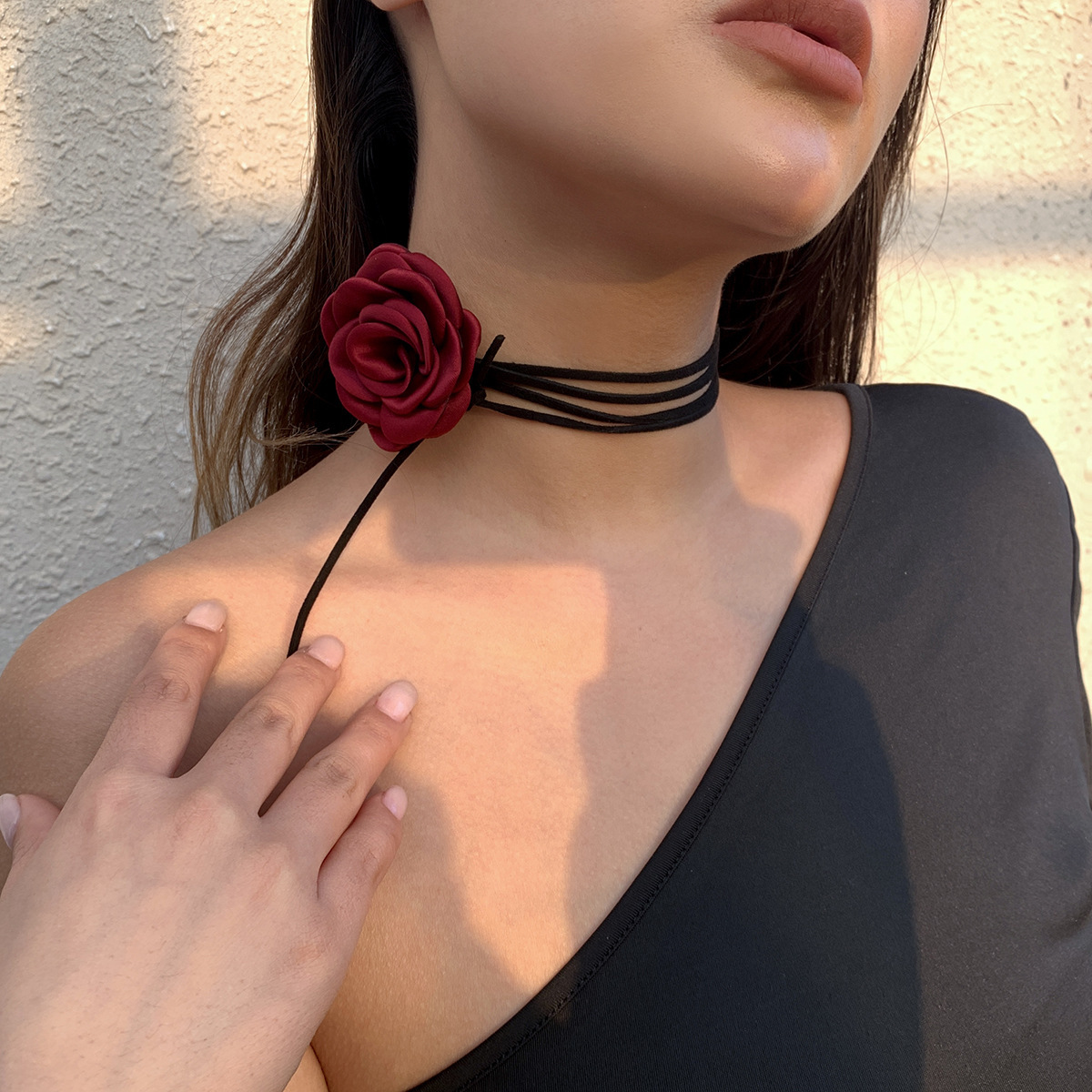 Fashion Sweet Internet Celebrity Wearing Collarbone Chain Multiple Wear Method Free Knot Camellia Necklace Women's Jewelry