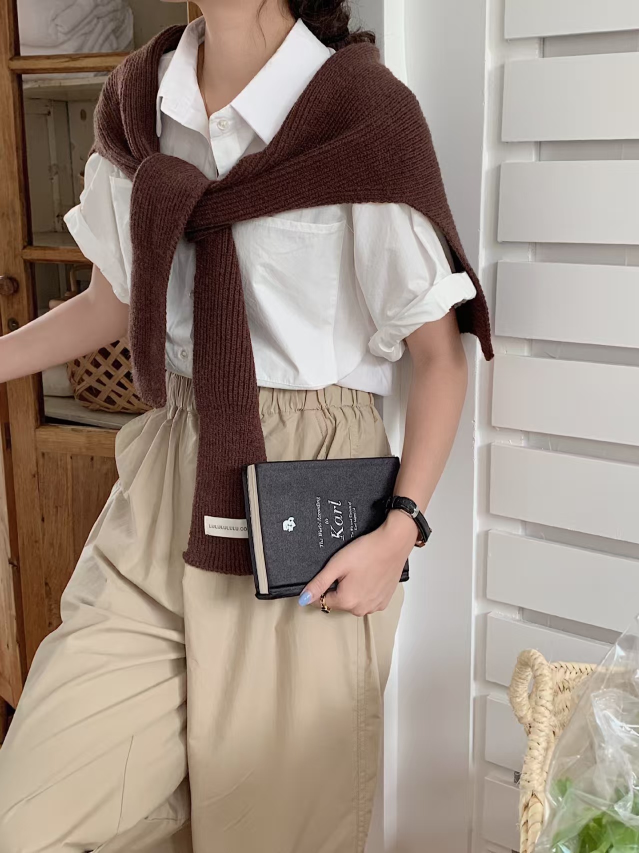 K109 Korean purchasing knitted small shawl split female outer wear solid color shoulder knotted false collar wool