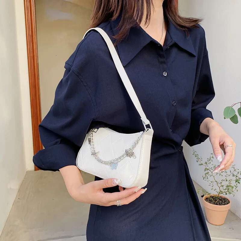Women s Crossbody Bag Fashion Designer Trend Retro Butterfly Chain Handbag Casual Shoulder Bag High quality PU Waterproof Women s Armpit Bag Wallet Si
