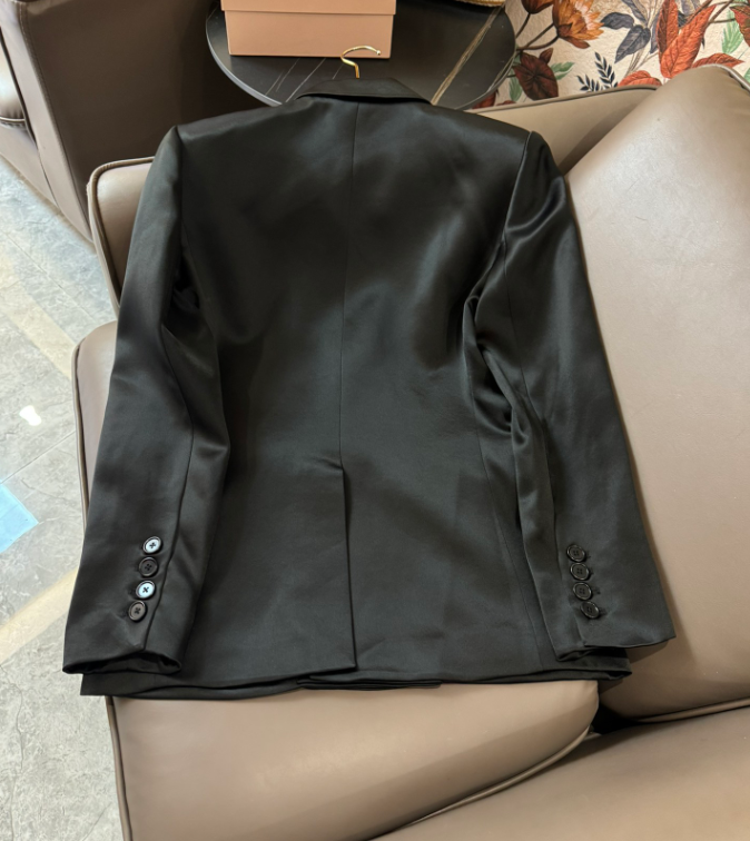 SLP blazer suits Vogue Paris 2025 Fashion Week Show Customized Fashion Tailored clothing mens and womens Fashion Paris