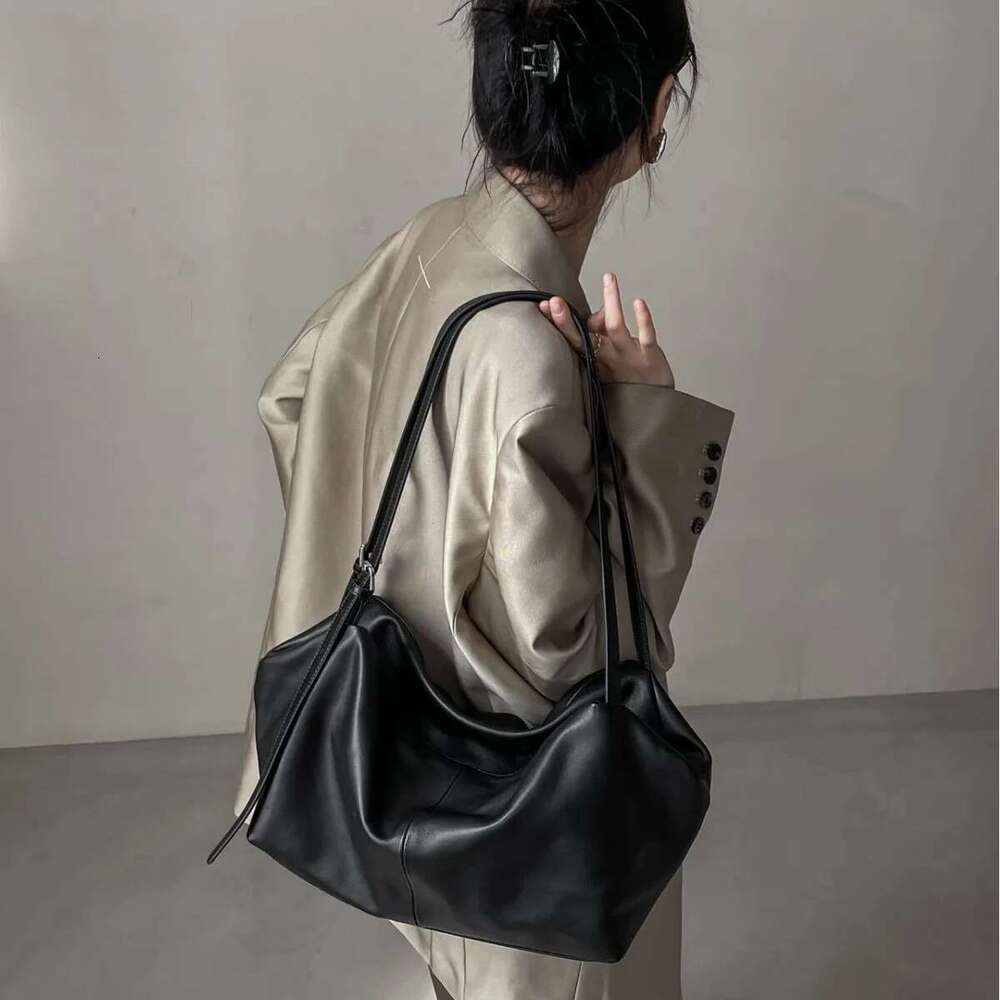 2024 New Fashionable Grain Leather High-end Tote Large Capacity Single Shoulder Armpit Casual Women's Bag