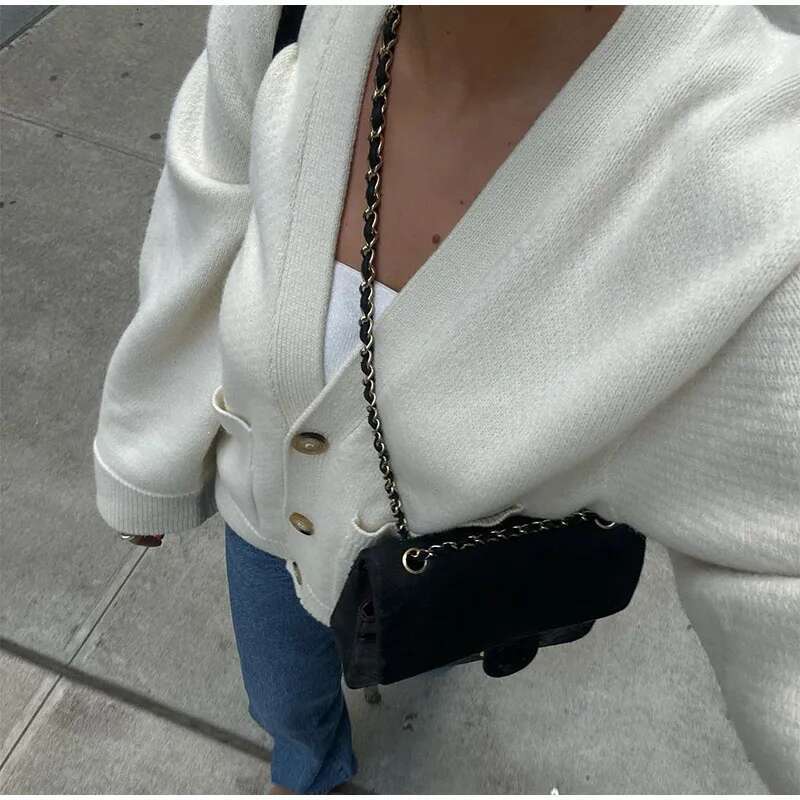 Retro Elegant Knitted Cardigan For Women V Neck Long Sleeve Casual Pocket Sweater Coat 2024 Autumn Lady Knit Outerwear