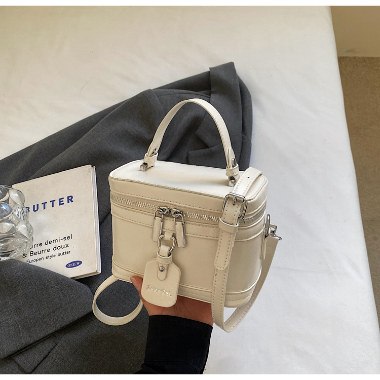 New Fashion High End Designer Women s Handheld Small Square Bag 2025 Trend Tote Bag Multi Functional Handbag Crossbody Bag Chain Storage Bag Wallet