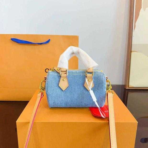 hot Shoulder Bags Shoulder Bags Top Designer Mini Nano 16cm Shoulder Bag Women Leather Denim Crossbody Luxury Brand Embossed Tote Purse Brown Flower Handbag 20cm