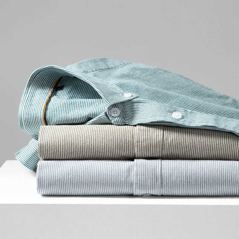 mens dress shirts 00 cotton high quality with pocket Striped plaid oxford long-sleeved shirt for men Mens clothingshirtsfor men W250312