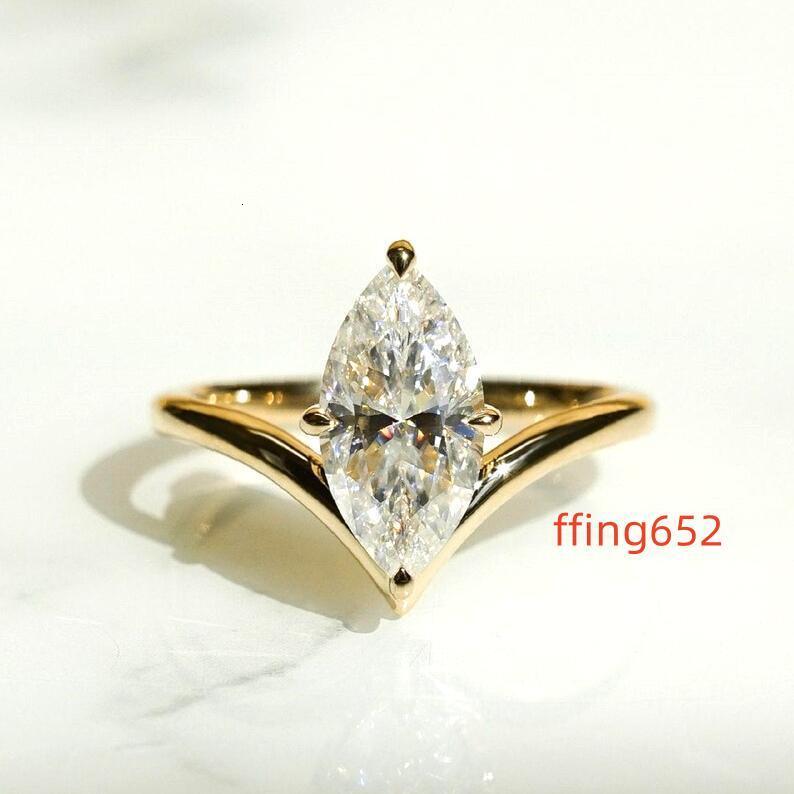 FOXI Luxury Marquise Moissanite Diamond Ring Engagement Solitaire Ring for Women 925 Sterling Silver Gold Plated Moissanite Ring