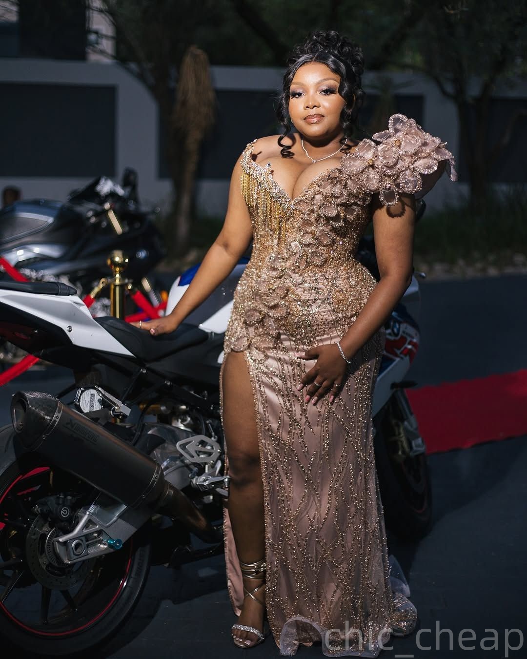 2025 Plus Size Champagne Prom Dresses Mermaid Sweetheart High Split Beaded Crystals Floral Lace Evening Formal Birthday Party Special Occasion Dress G