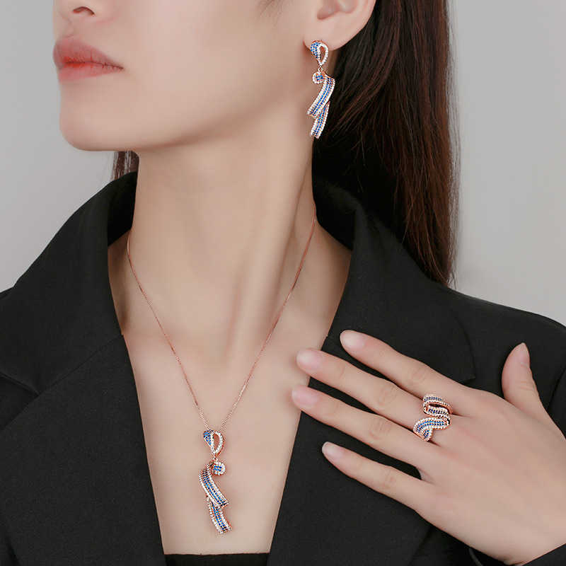 2025 New Zhuangsheng Copper Bottom Gold Plated Simulated Blue Sharp Crystal Design Rose Gold Set W250312