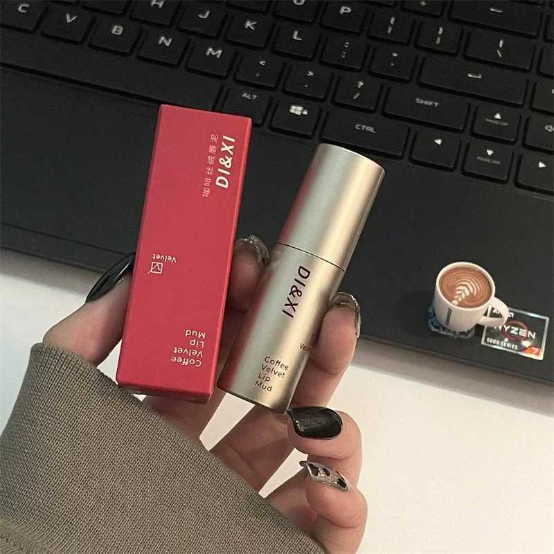6-color durable waterproof matte velvet lip gloss fog liquid matte lipstick non stick cup lipstick cosmeticsXJ250312