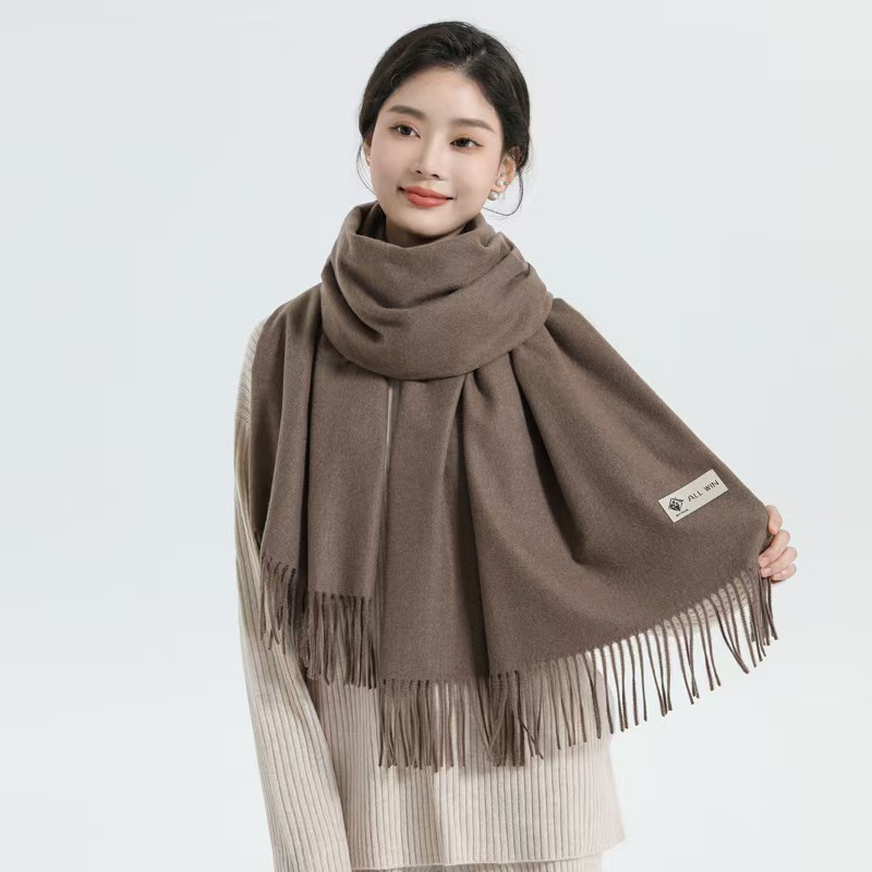 K107 Winter warm wool scarf Korean style solid color couple cashmere scarf female high-grade thick neck shawl wholesale