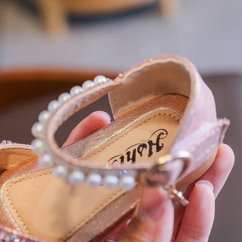 Toddler Girls Dress Shoes for Girls Princess Shoes Low Heels Toddler Soft Sole Glitter Shoes for Wedding Party 250311
