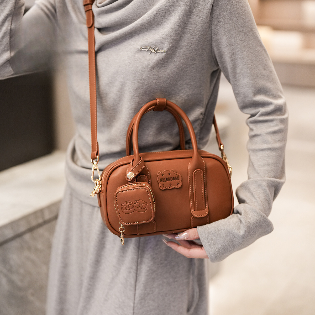2025 Women s Saddle Bag Fashion Designer Handbag Multi Functional Leisure Simple Shoulder Bag Crossbody Bag Trendy Wallet Storage Bag