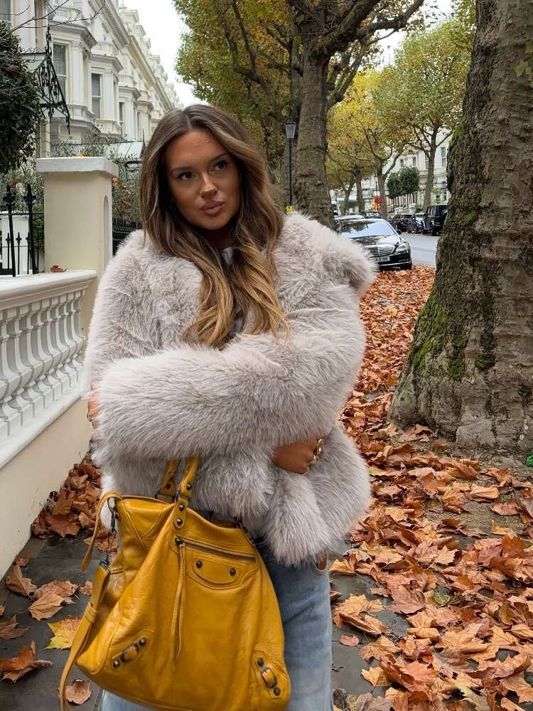 Solid Color Plush Women's Fashion Fluffy Faux Fur Jacket Long Sleeve Warm Cardigan Coat 2024 Lady Winter Street Outerwear
