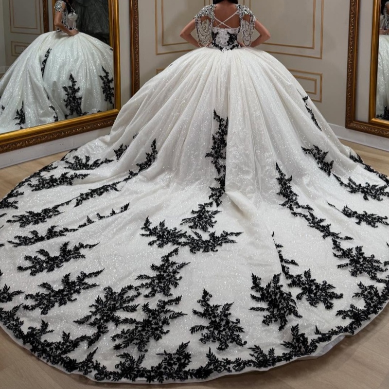 White Shiny Off Shoulder Quinceanera Dresses Applique Lace Beading Tull Party Birthday Sweet 16 Dress Vestidos 15 Anos