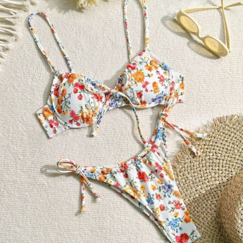 2025 New Bikini Designer Floral Plain Women's Swimsuit Split Style Sexy Beachwear Small Chest Poly Steel Ring Fashionable Swimsuit