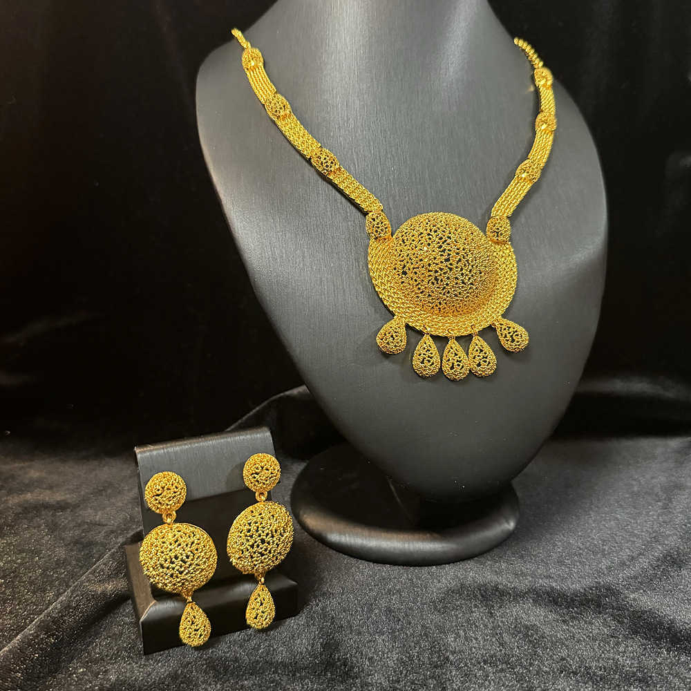 Hot selling recommendation Dubai 24k gold-plated womens jewelry set necklace bride necklace earrings two-piece set W250312