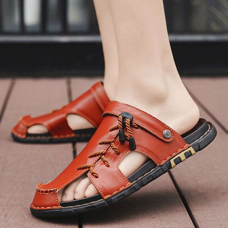 Baotou sandals men in summer plus size driving, trendy leather for exterior wear, 2025 new soft bottom anti slip cool slippers, dual-use