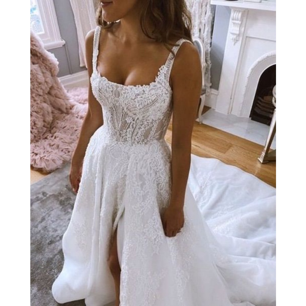 Front Slit Boho Wedding Dresses Lace Appliques Spaghetti Straps Backless Sexy A-Line Bridal Gown 2025 Sleeveless Court Train Beach Bride Dress