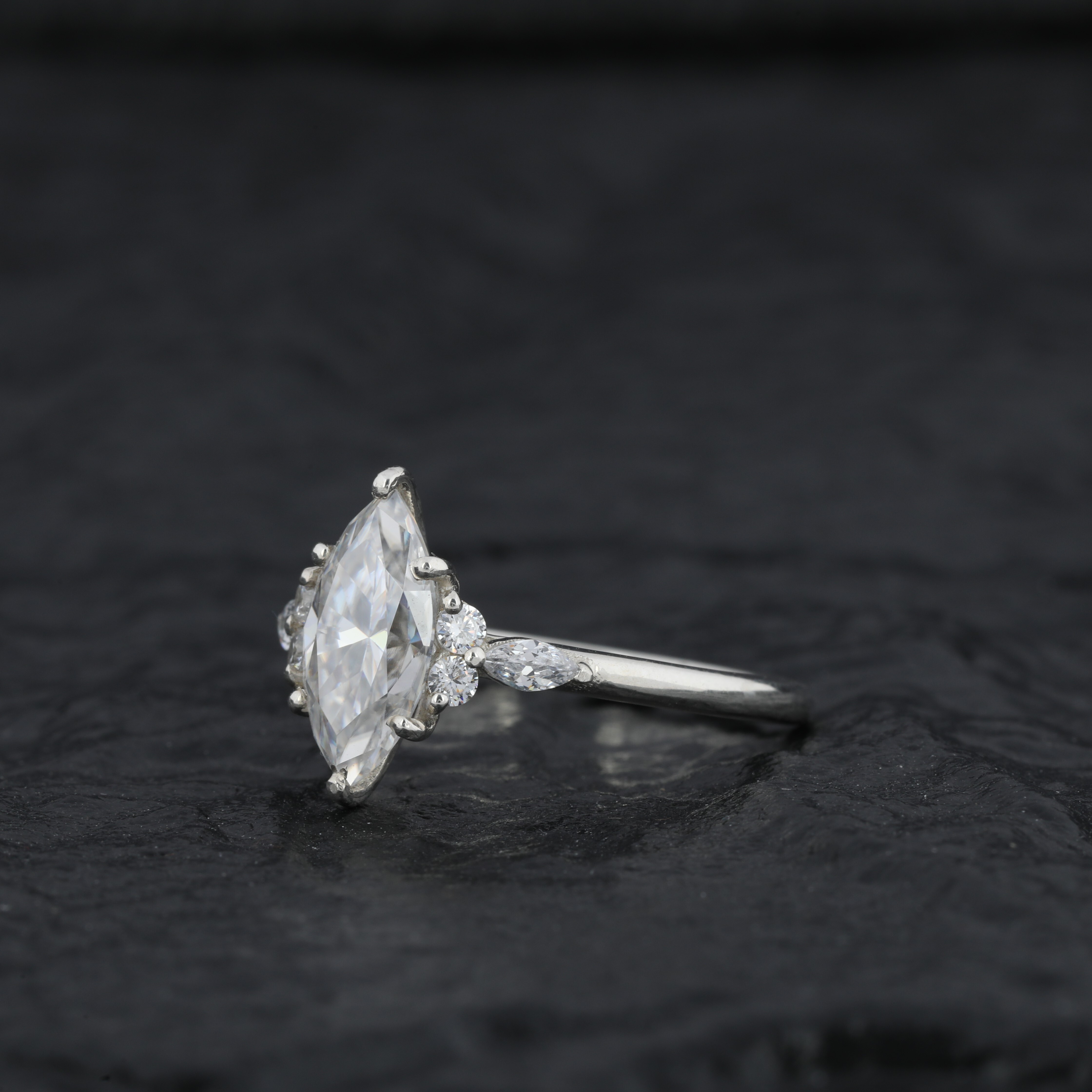 Direct Manufacturer Promise Wedding Moissanite Rings 925 Sterling 10K 14K 18K Silver Moissanite Diamond Ring