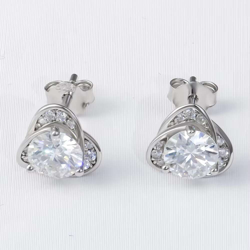 Silica made of pure sier and white VVS stud silica earrings jewelry