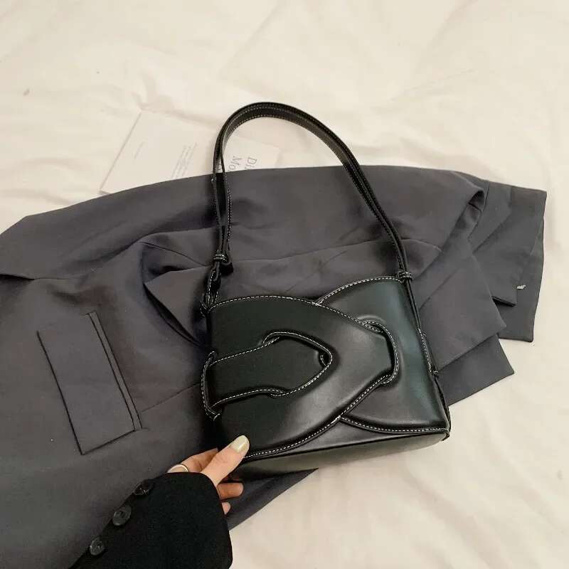High Appearance Level Crossbody Package 3-Dimensional Exquisite Simple Explosive Personality Light Commuter Shoulder Bag