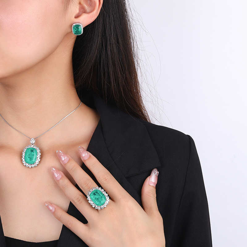 Zhuangsheng copper bottom gold-plated simulated emerald set temperament style full diamond luxury setting 15 * 20-10 * 12 W250312