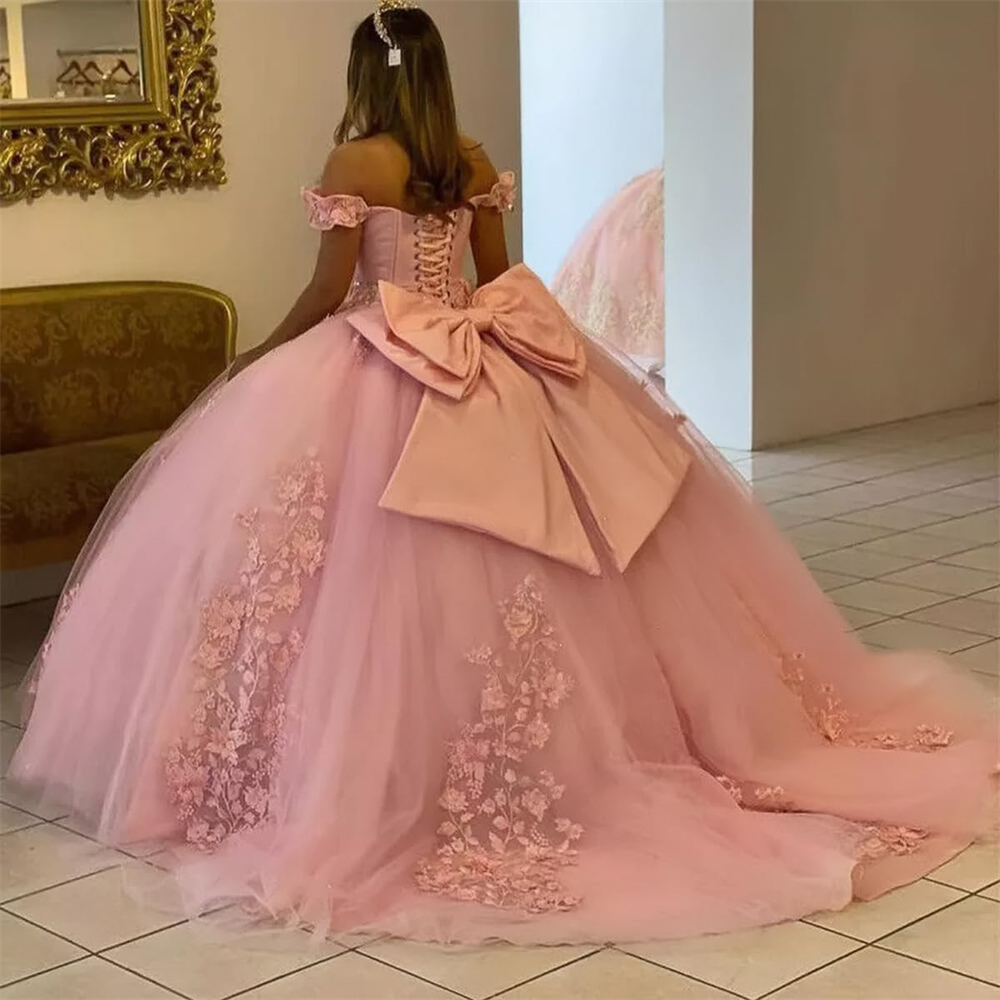 Ball Gown Quinceanera Dresses Appliques Crystal Beading Big Bow Off the Shoulder Lace-up Plus Size Sweet 15 16 Princess Birthday Party Gowns Vestidos 