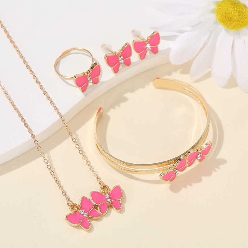 2024 New Jewelry Personalized Drip Oil Butterfly Bracelet Temperament Zinc Alloy Handpiece W250312