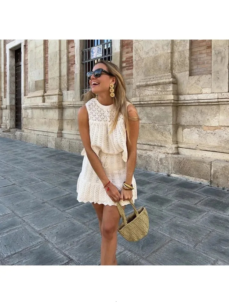 Womens Knitted Mesh Jacquard Skiing Set Hollow ONeck Sleeveless Tank Top Aline Short Sleeve Two Piece Summer Clothing 250312