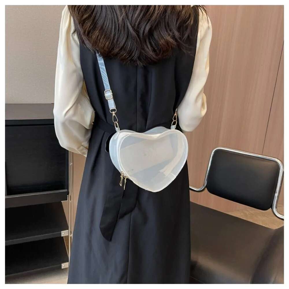 Sweet Love Peach Shaped Crossbody Bag With One Shoulder Jelly Simple Fashion Designer Women s Transparent Mini Handbag Summer Trendy Handbag Wallet Sh