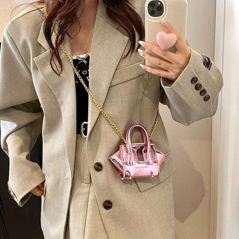 Lacquer Leather Handbag Fashionable Women s Designer Mini Handbag 2025 Summer New Crossbody Bag Wallet Lipstick Crossbody Bag Multifunctional Matching