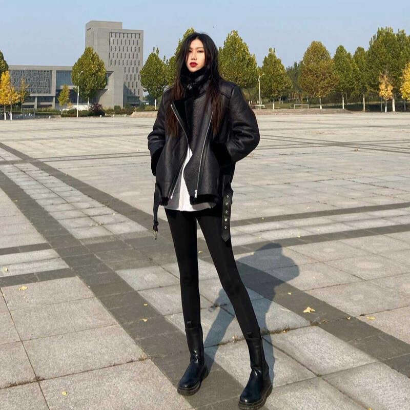 Y2k Style Winter Women's Fashion Motorcycle Version, With A Collar Fur One-Piece Thickened Warm Coat And Leather Jacket