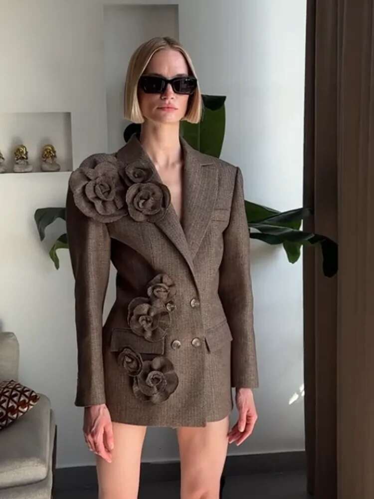 TWOTWINSTYLE Solid Spliced Appliques Slim Blazers For Women Notched Collar Long Sleeve Patchwork Button Chic Elegant Coat Female