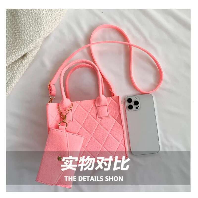2025 New Women s Mini Bag Pulling Chain Crossbody Bag Solid Color Felt Shoulder Bag Designer Handbag Fashion Wallet Casual Crossbody Bag