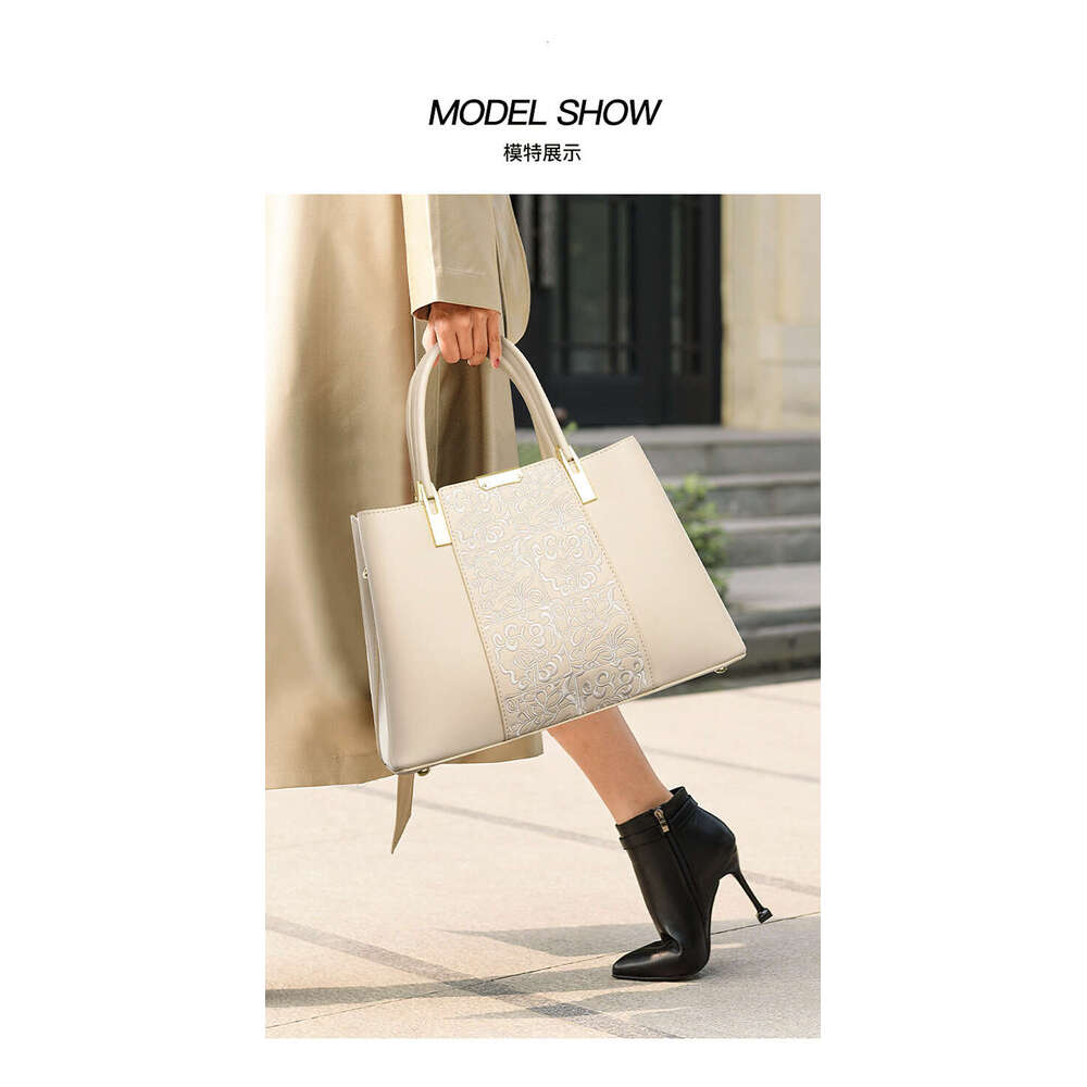 Women's Bags handbag Chinese style embroidered handbag, new women's large capacity and atmospheric tote bag, middle-aged mother-in-law cross