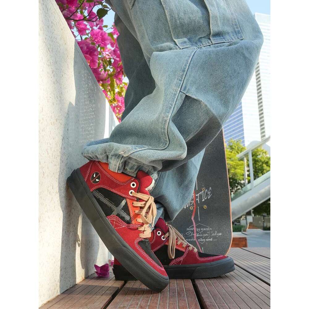 Goluck Skateboarding Shoes for Men Athletic Sneaker Mid Top Anti-slip Casual Soft Leather Lace-up Breathable Tennis