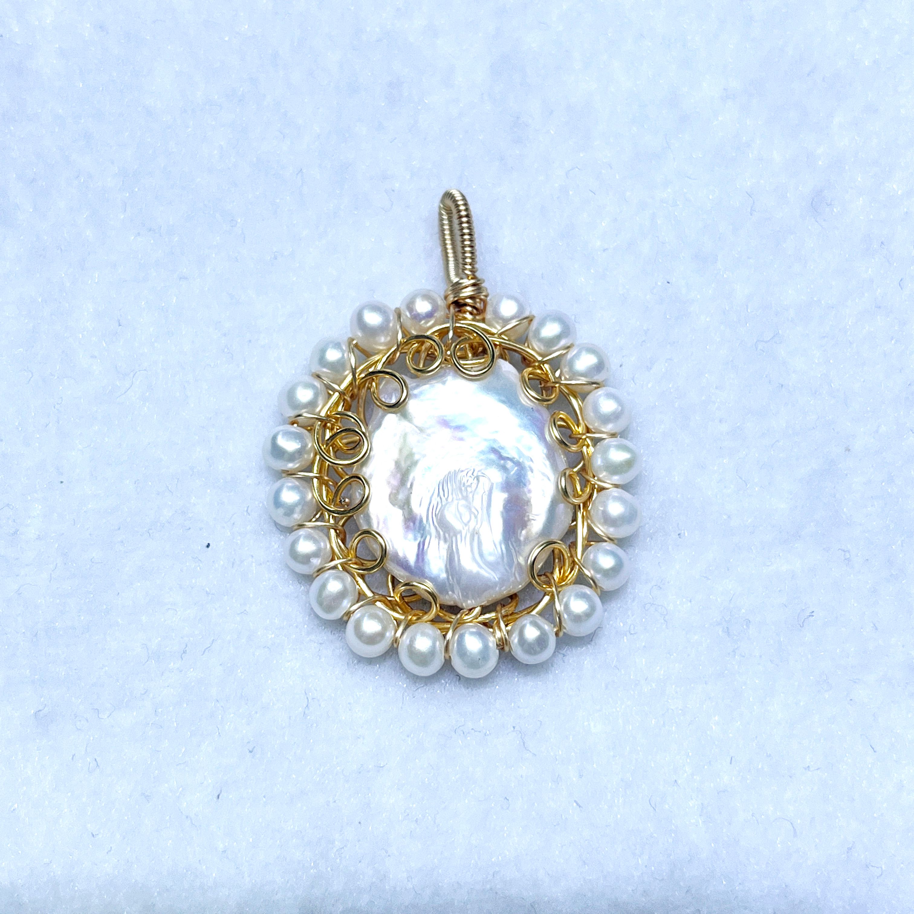Elegant Natural Baroque Pearl Necklace with Unique Pendant Design