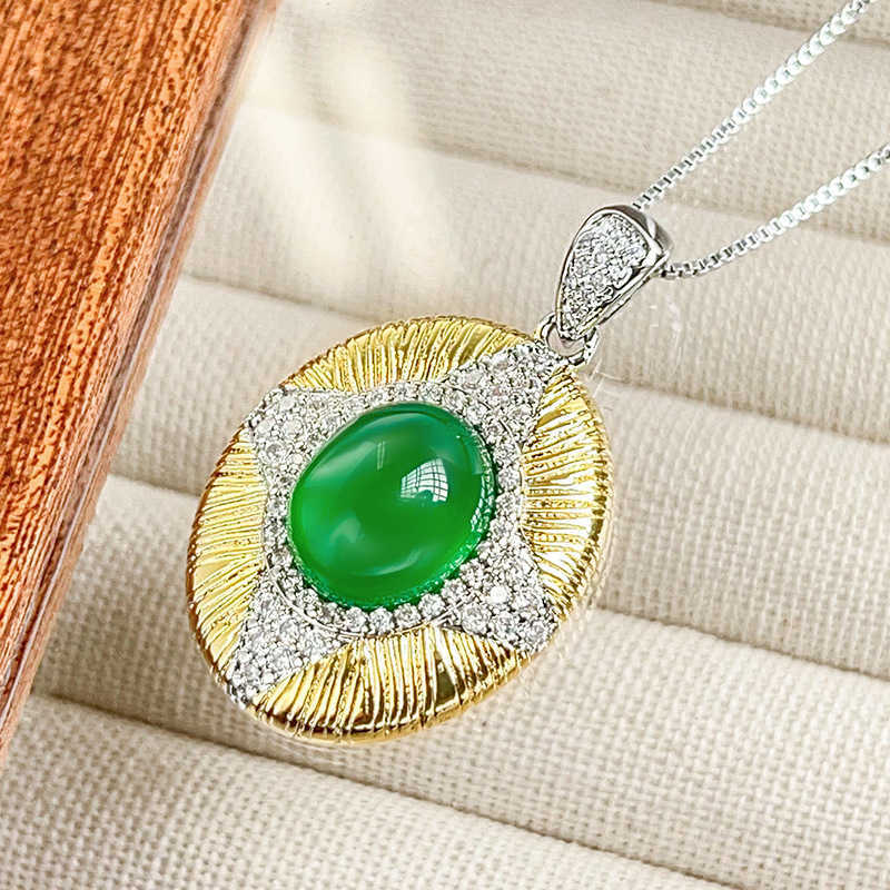 2024 New Zhuangsheng Europe Simulation Pigeon Blood Red Corundum Green Jade Marrow Set Main 10 * 12 W250312