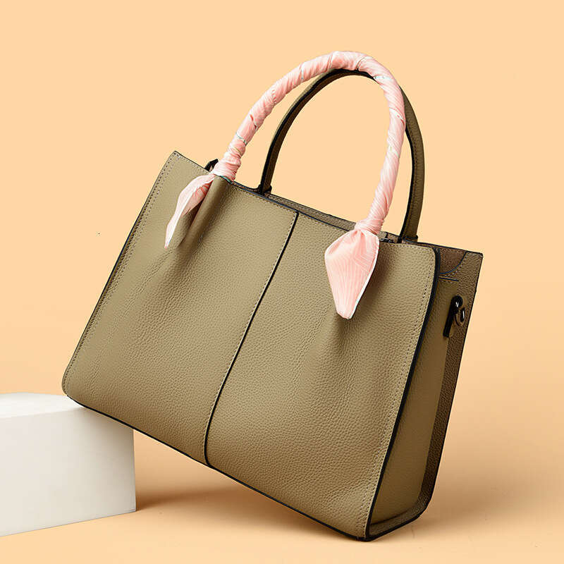 Women's Bags Handbag Leather Autumn Women New Fashionable Handbag Simple Large Capacity Tote High-End Sensory Communication Bag